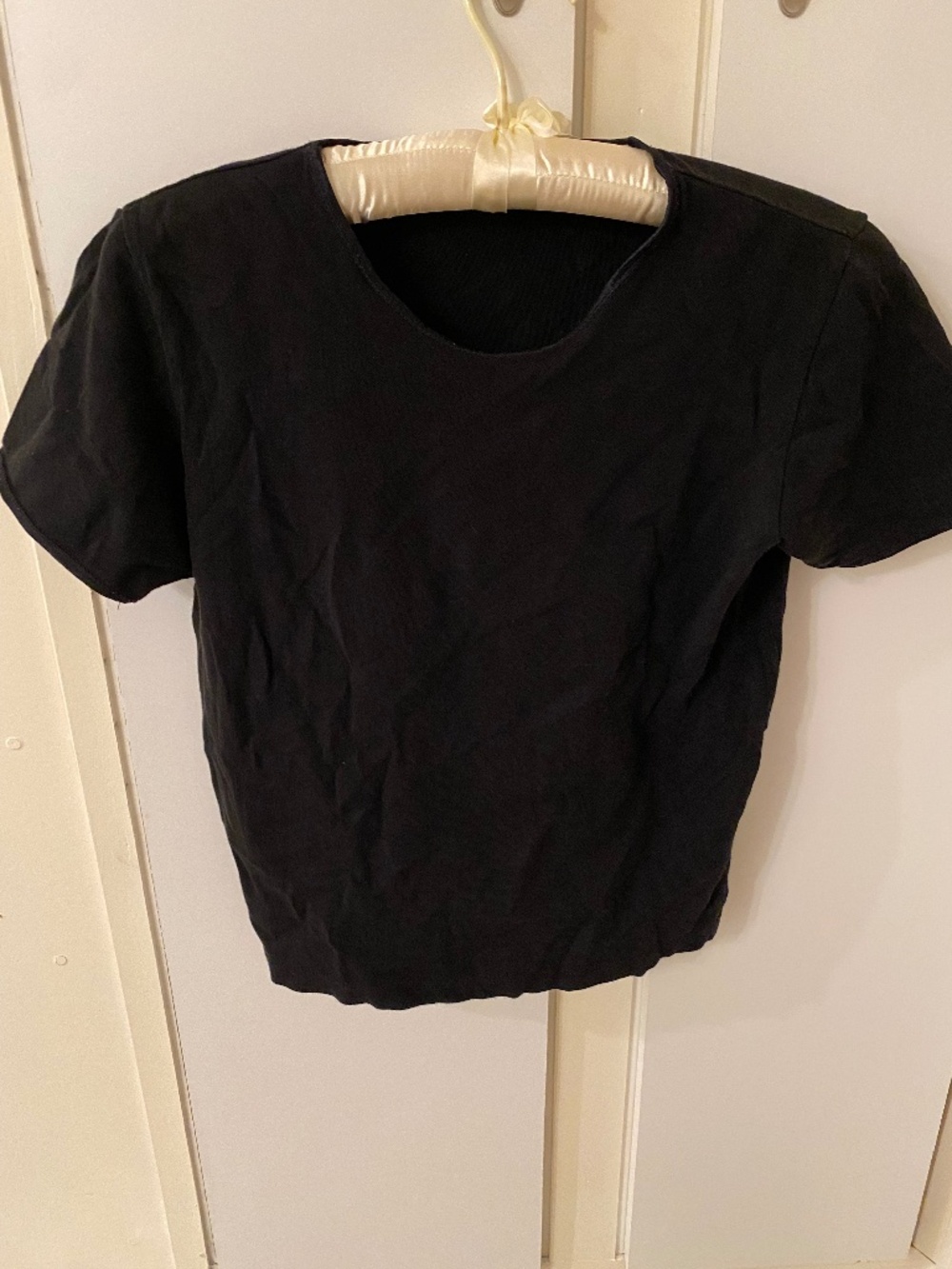 Lord & Taylor Petites black t shirt